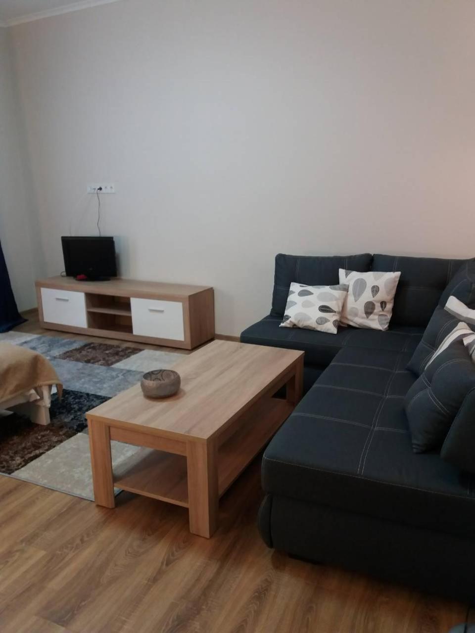 Skelnaia Apartment Lviv Bagian luar foto